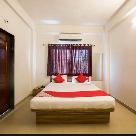 Primrose Guest House Pune Esterno foto