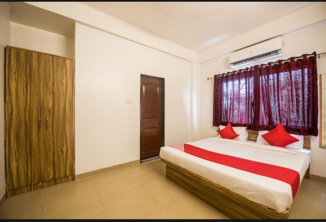 Primrose Guest House Pune Esterno foto