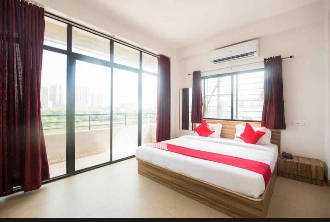 Primrose Guest House Pune Esterno foto